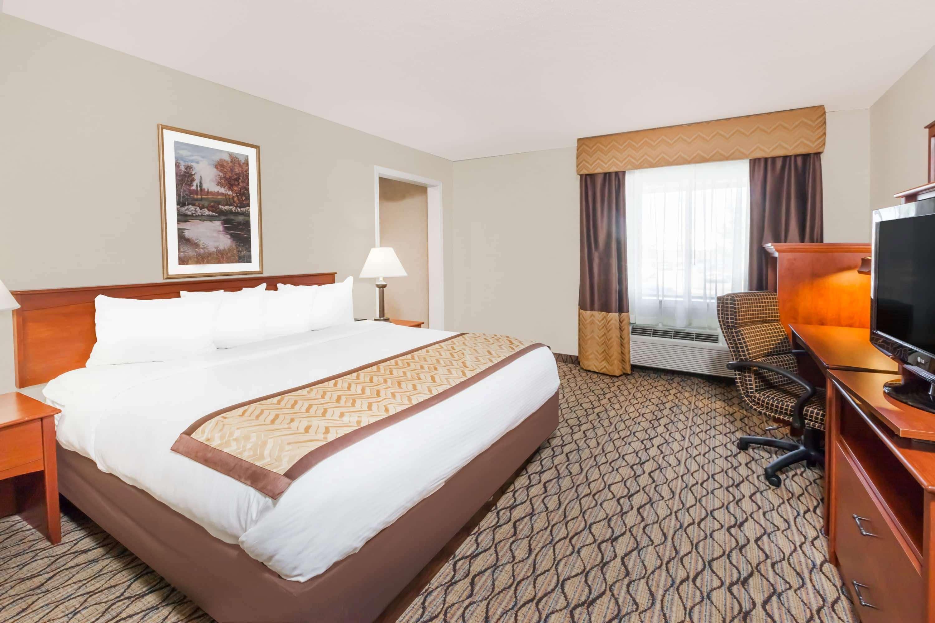 Baymont By Wyndham Grand Rapids Airport Hotell Cascade Eksteriør bilde