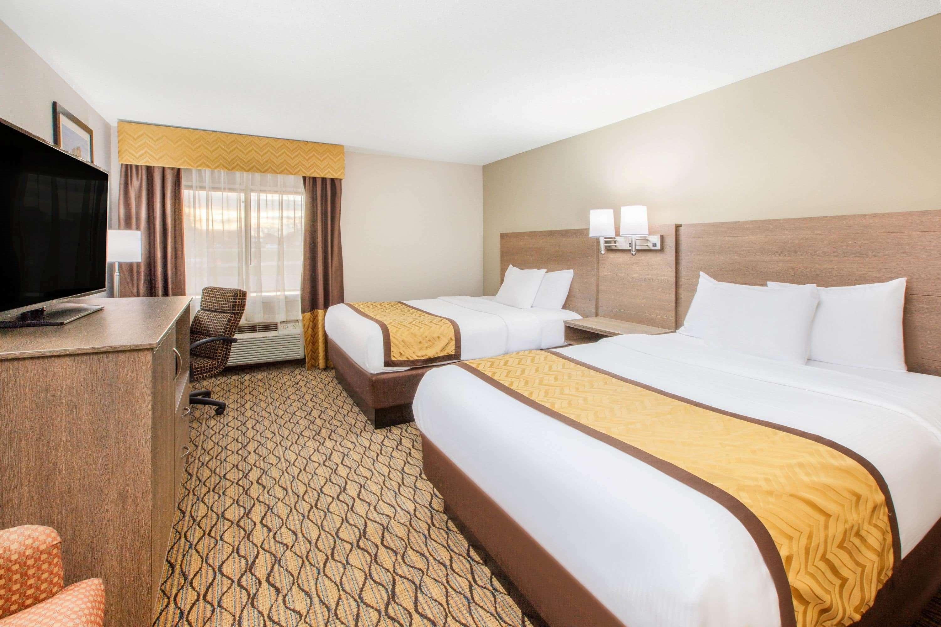 Baymont By Wyndham Grand Rapids Airport Hotell Cascade Eksteriør bilde
