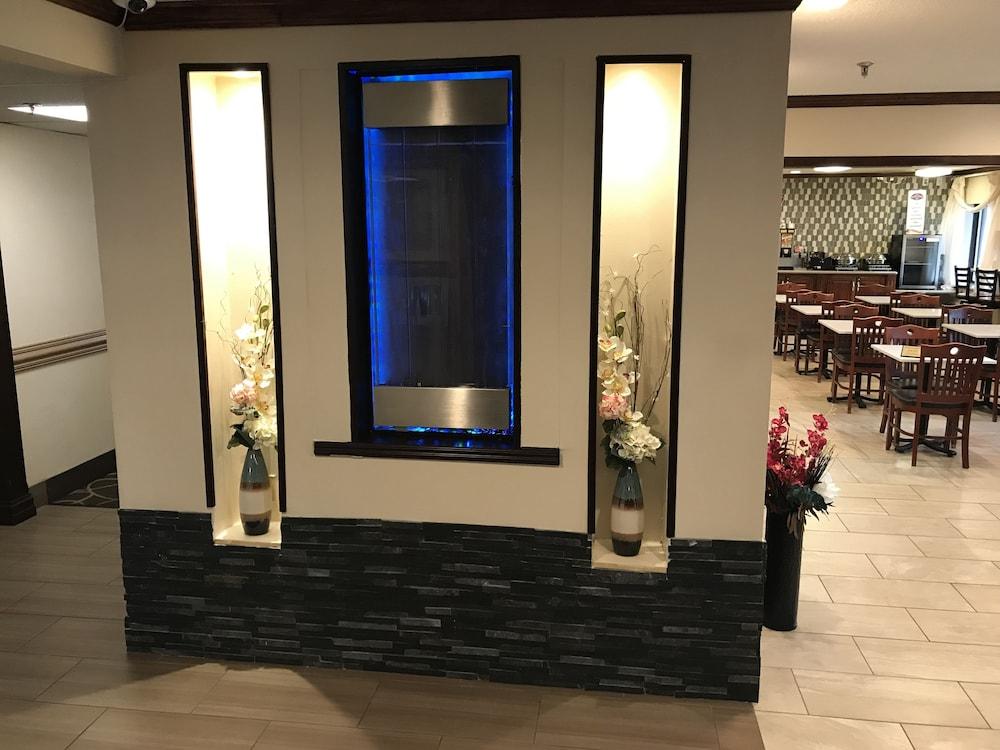 Baymont By Wyndham Grand Rapids Airport Hotell Cascade Eksteriør bilde