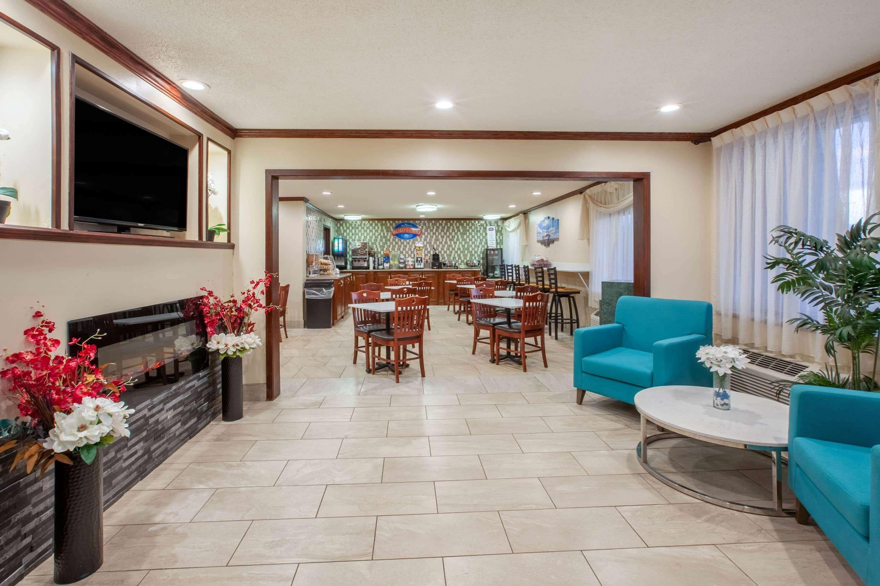 Baymont By Wyndham Grand Rapids Airport Hotell Cascade Eksteriør bilde